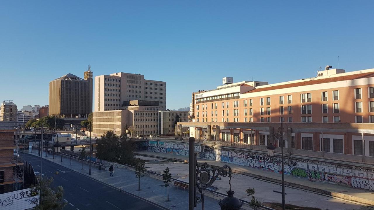 Atocha 3 Lägenhet Málaga Exteriör bild