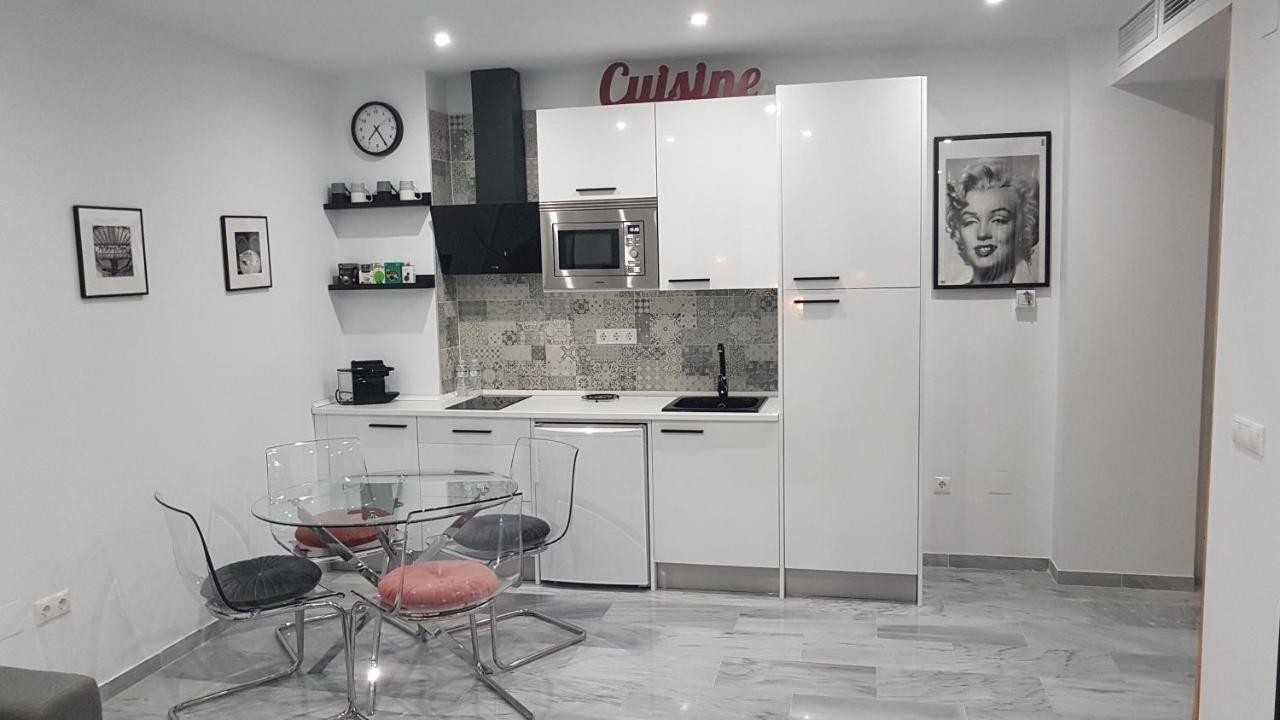 Atocha 3 Lägenhet Málaga Exteriör bild